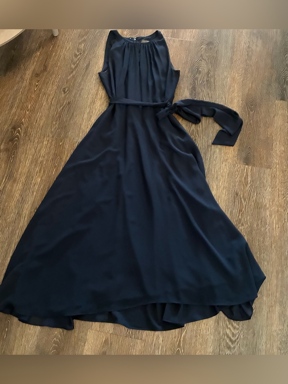 Elegant Navy Sleeveless midi Dress with Waist Tie